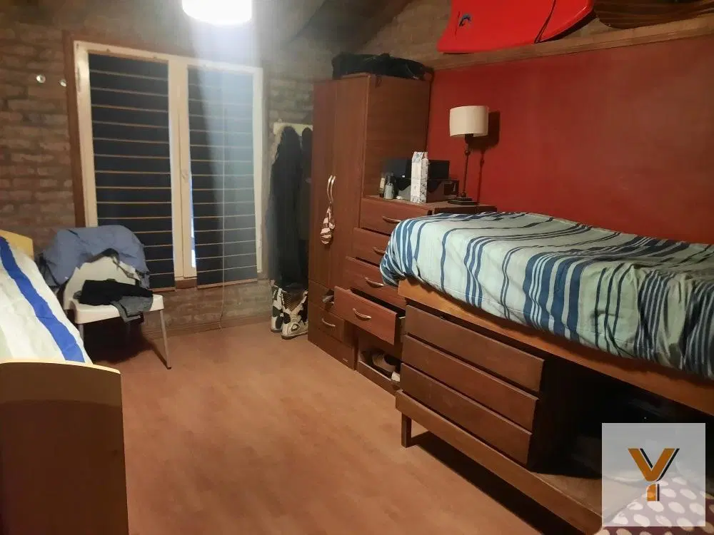 Casa en venta - 2 dormitorios 1 baño - 90mts2 - Claromeco 2