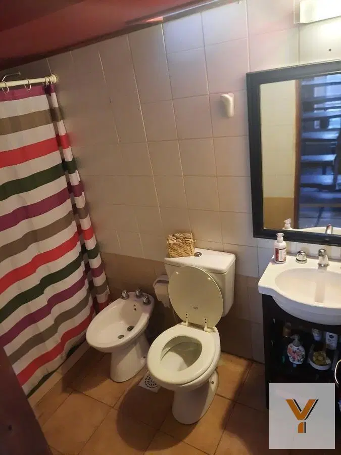 Casa en venta - 2 dormitorios 1 baño - 90mts2 - Claromeco 3