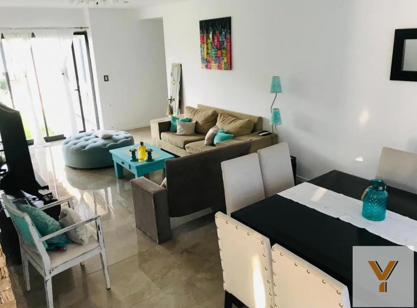 Casa en venta - 5 Dormitorios 3 Baños - Cochera - 610Mts2 - Mar del Plata 2