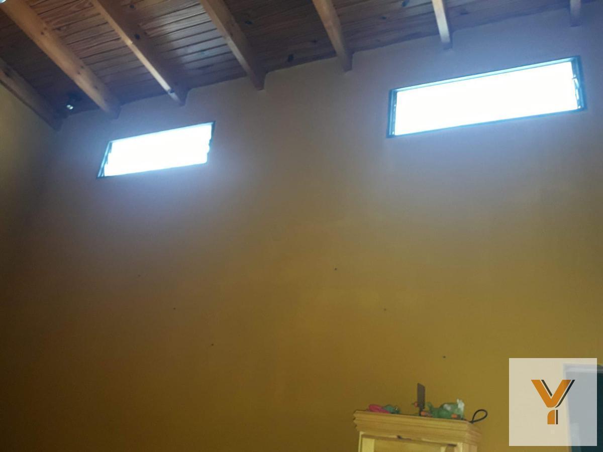 Foto de Casa en venta - 2 dormitorios 1 baño - 200mts2 - Los Hornos, La Plata, imagen 4