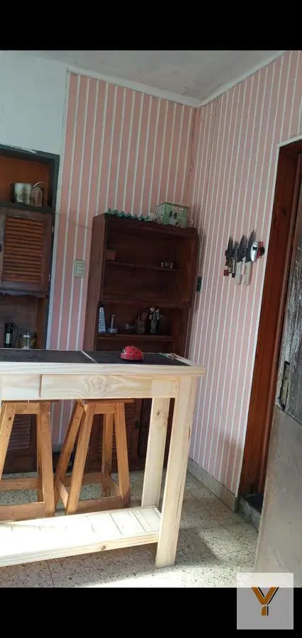 Casa en venta - 2 dormitorios 1 baño - 200mts2 - Los Hornos, La Plata 8