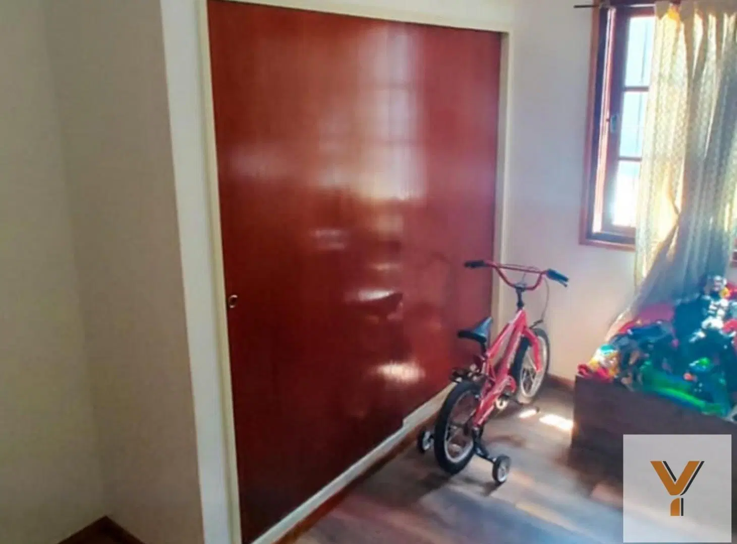 Casa en venta - 4 Dormitorios 4 Baños - 493mts2 - Moreno 5