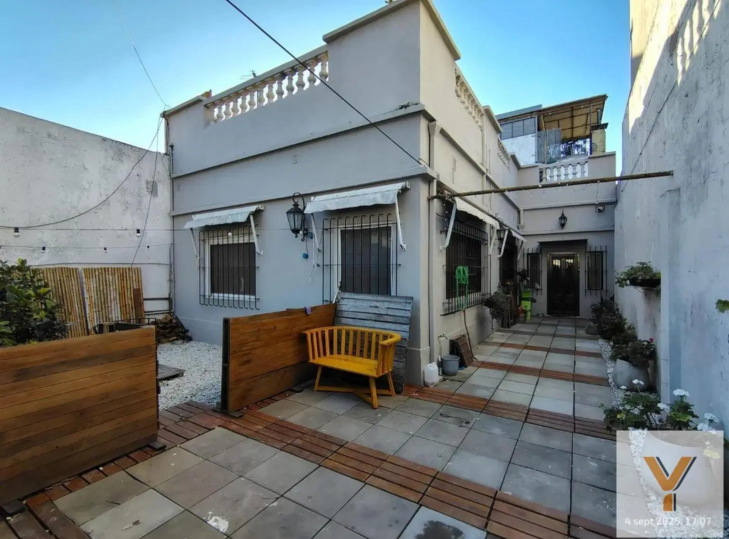 Casa en venta - 3 Dormitorios 3 Baños - San Isidro 2