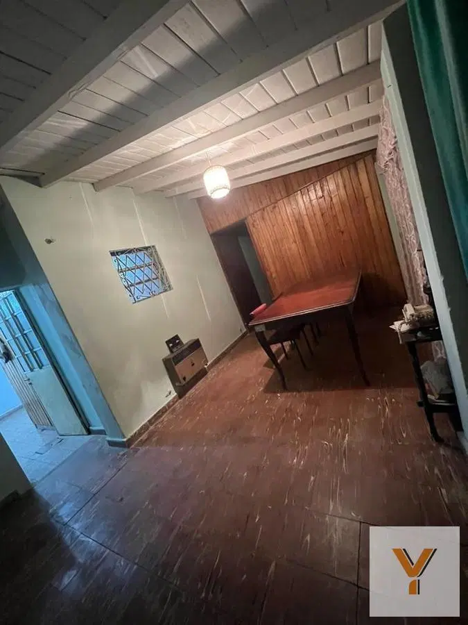 Casa en venta - 2 habitaciones 1 baño - gran patio - 320mts2 - Florencio Varela 3