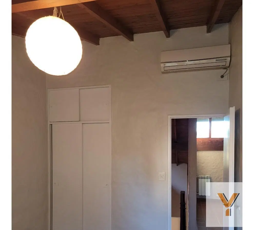 Casa en venta - 4 Dormitorios 3 Baños - Cochera - 244Mts2 - Bella Vista 4
