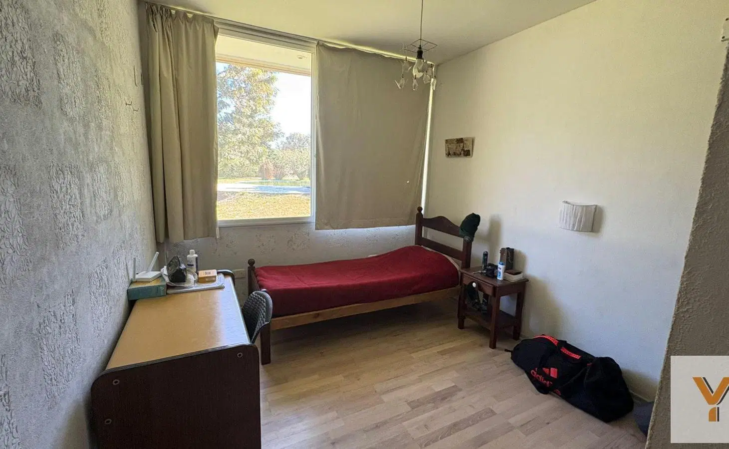Casa en venta - 4 Dormitorios 2 Baños - Arana 4