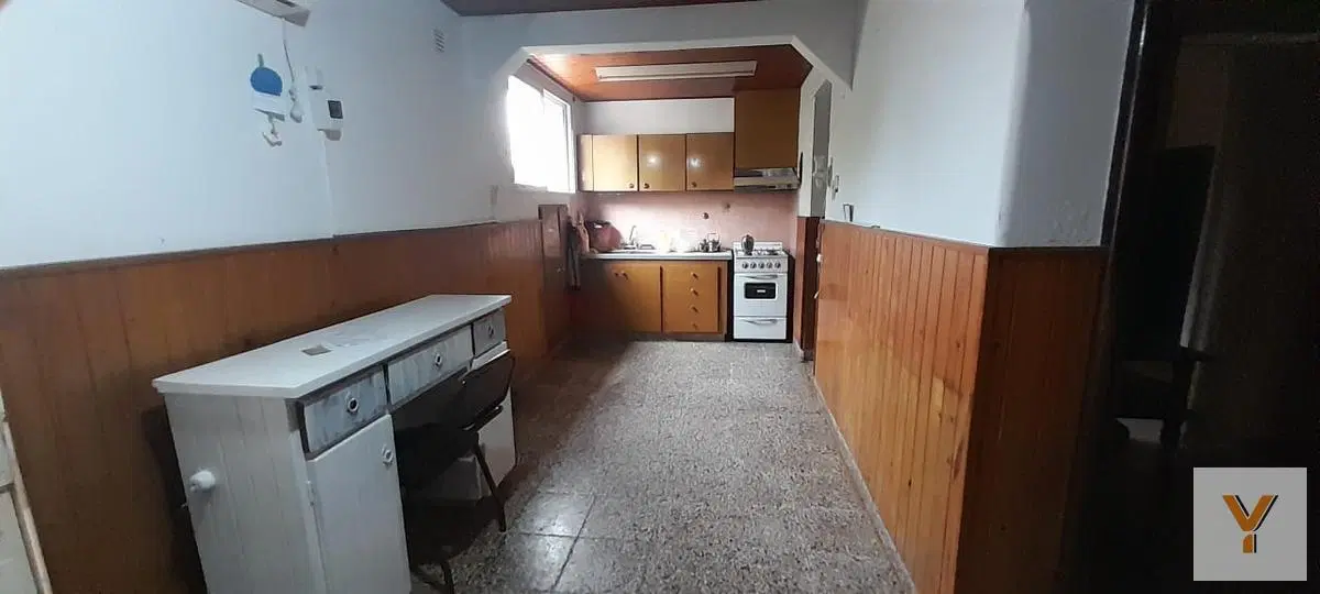 Casa en venta - 2 Dormitorios 2 Baños - Locales - 300Mts2 - Arribeños, General Arenales 4