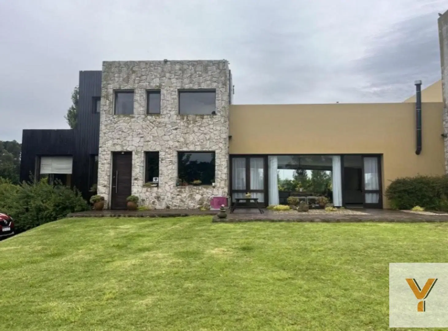 Casa en venta - 6 Dormitorios 6 Baños - 23.900Mts2 - Mar del Plata 5