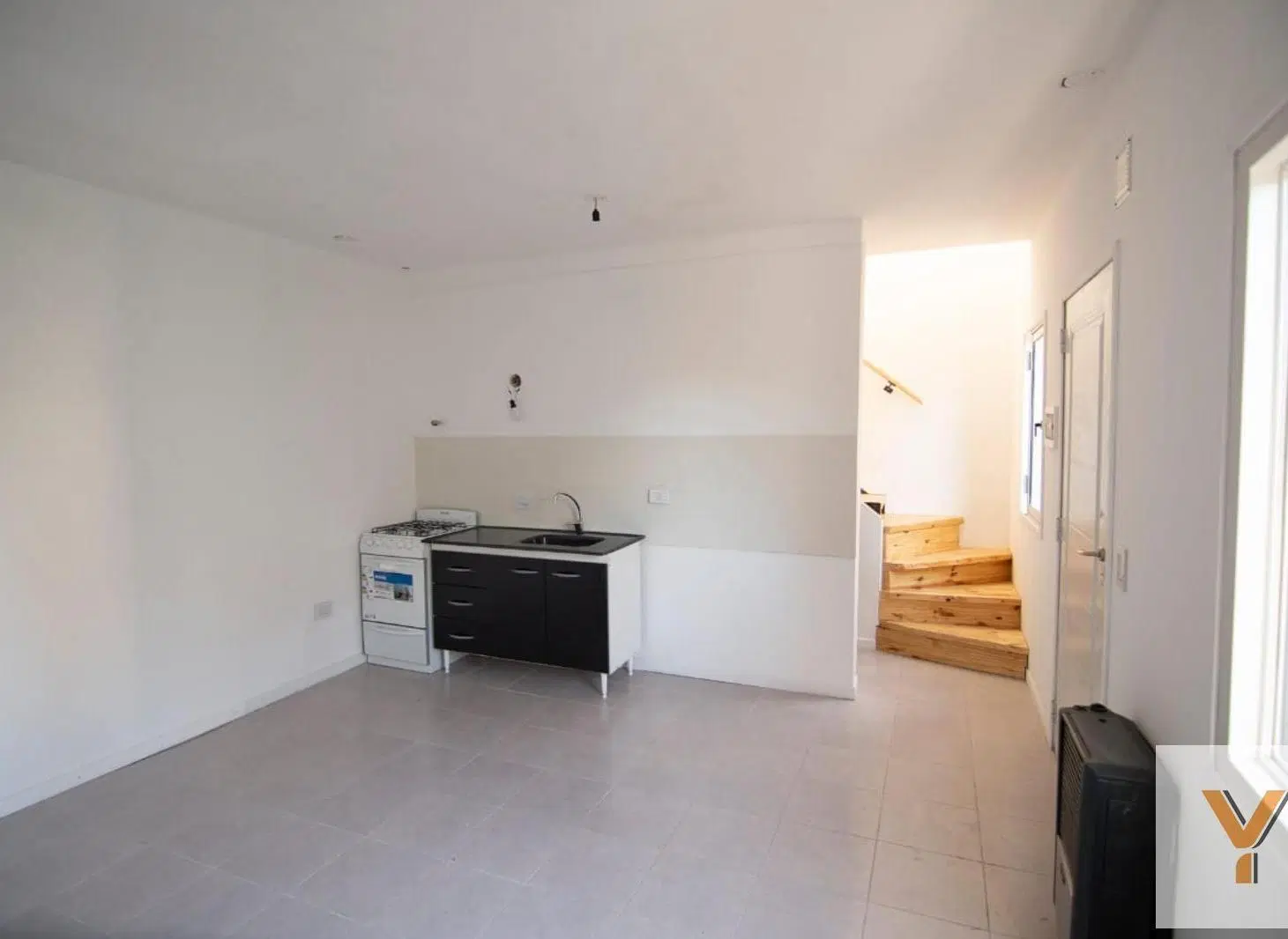 Casa duplex en venta - 2 dormitorios 1 baño - en construcción - 55mts2 - Junin De Los Andes 5