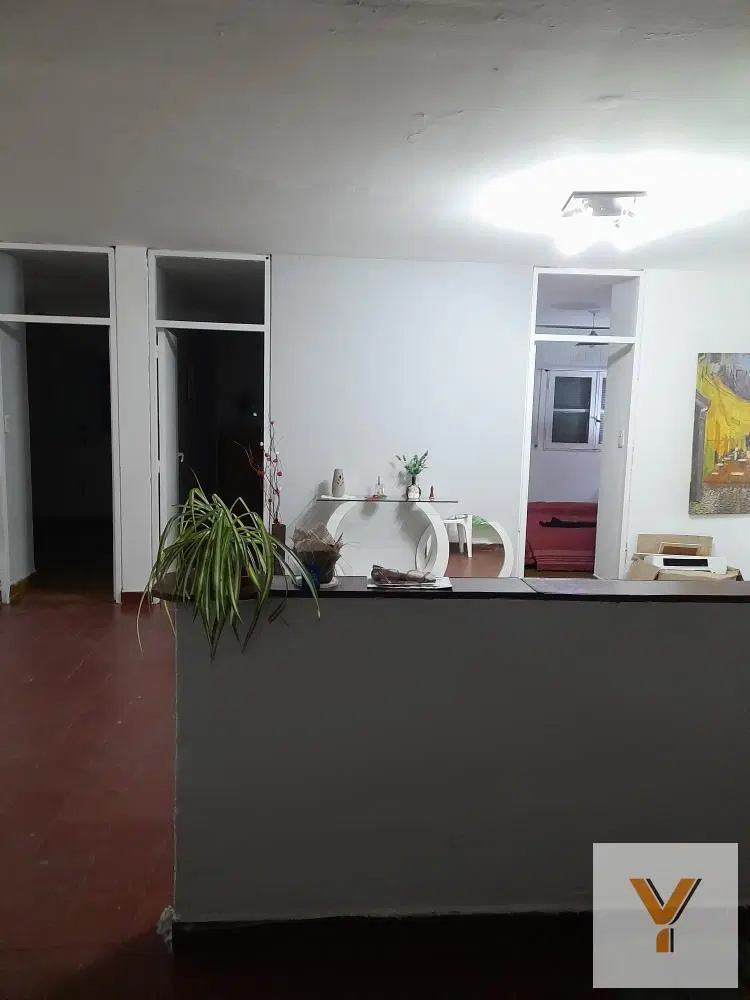 Departamento en venta - 3 Dormitorios 1 Baño - Cochera - 74Mts2 - Lanús 5
