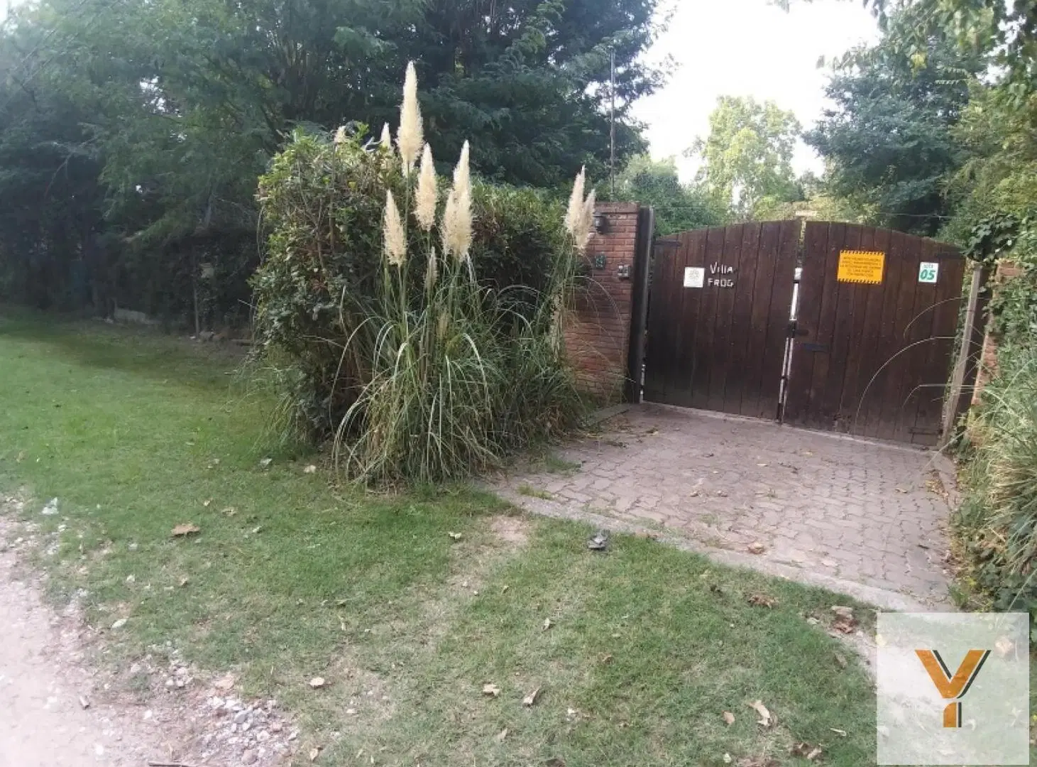 Casa en venta  - 2 Dormitorios 2 Baños - 750Mts2 - Berazategui 2
