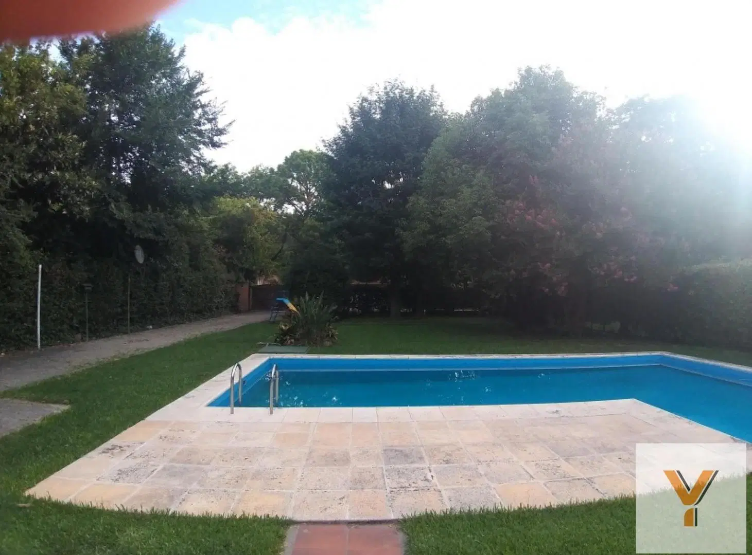 Casa en venta  - 2 Dormitorios 2 Baños - 750Mts2 - Berazategui 8