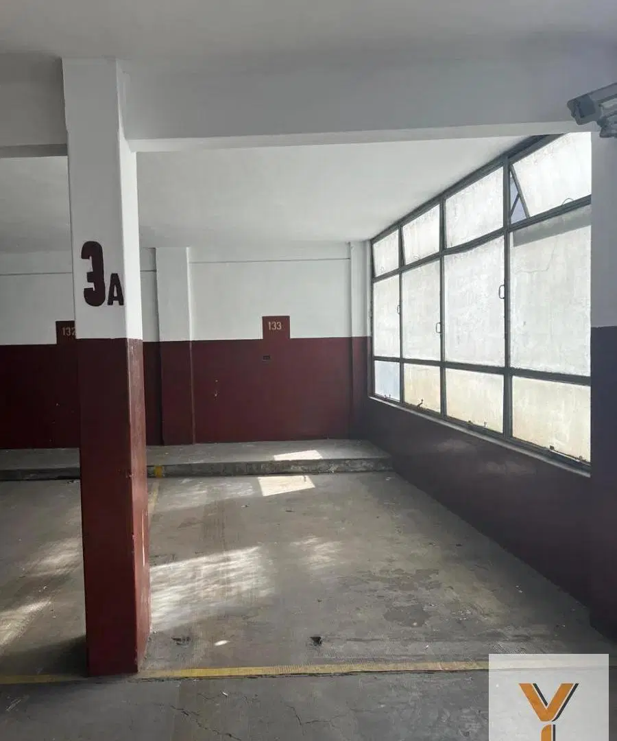 Cochera en Venta - - 10mts - Recoleta 1