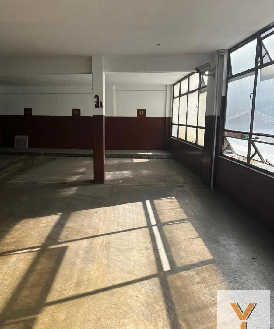Cochera en Venta - - 10mts - Recoleta 3