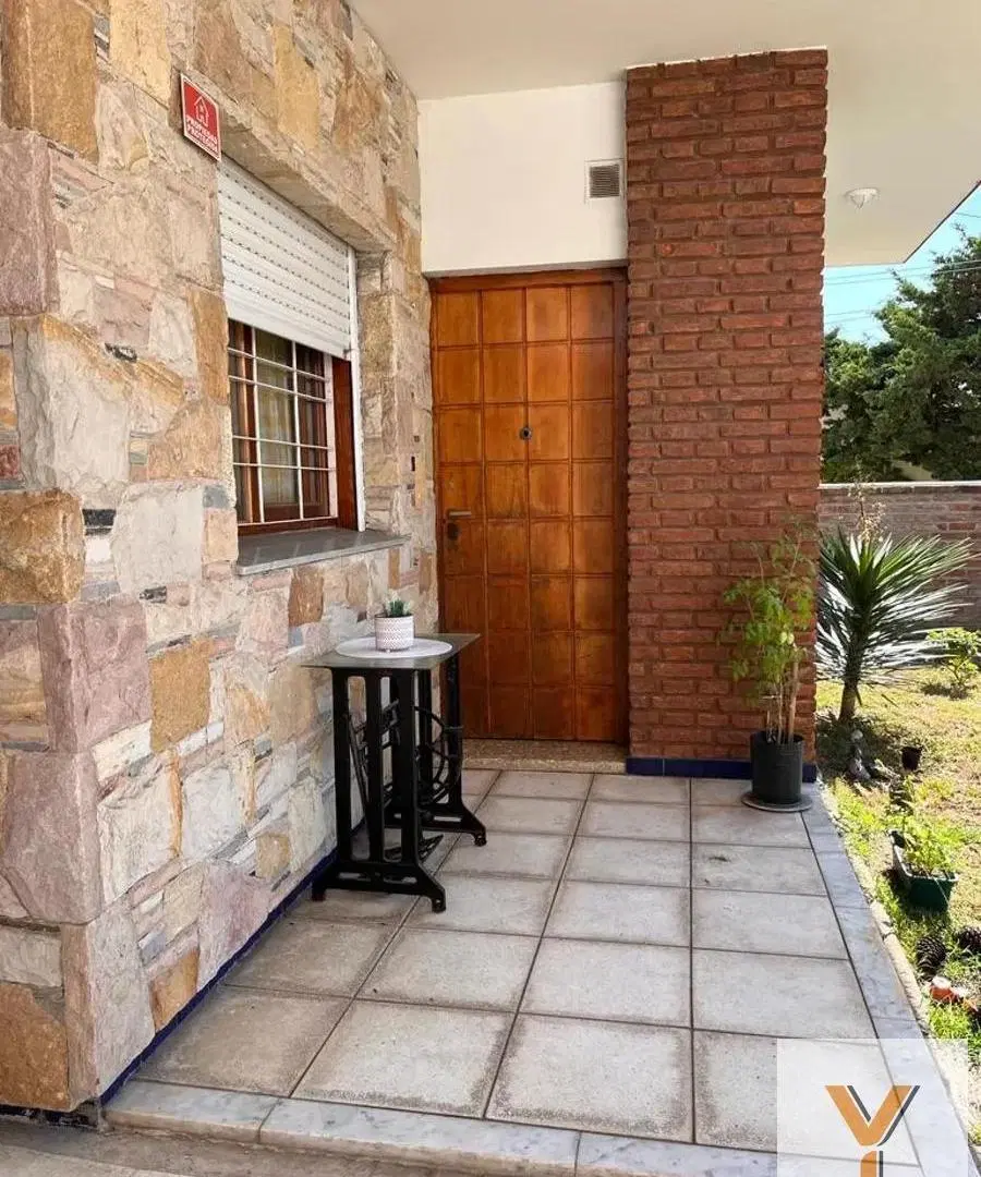 Casa en Alquiler - 3 Dormitorios 1 Baño - 300mts - Santa Teresita 8