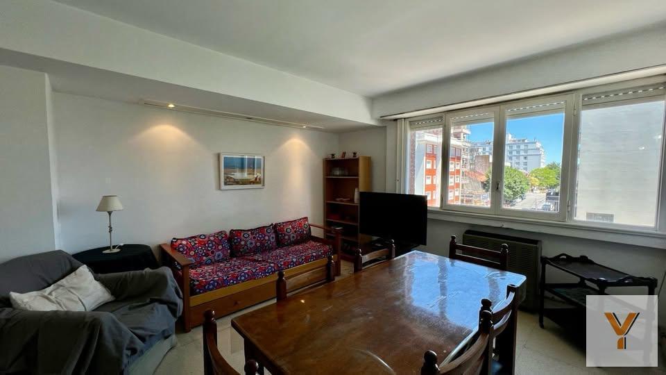 Foto de Departamento en Alquiler - 2 Dormitorios 1 Baño - 75mts - Mar Del Plata, imagen 3