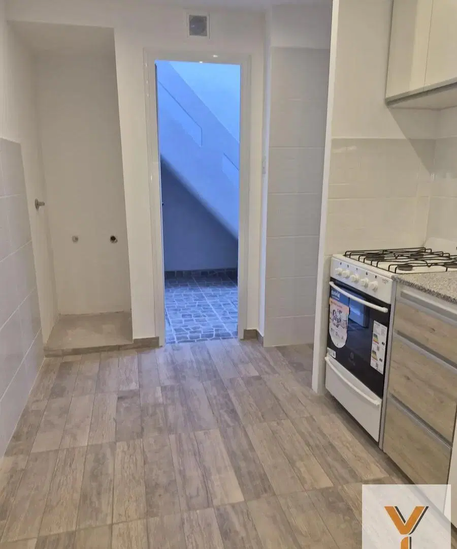 Casa en Venta - 2 Dormitorios 1 Baño - 155mts - Villa del Parque 1