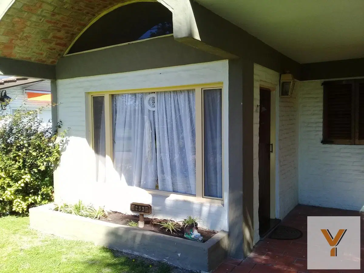 Casa en venta - 2 dormitorios 2 baños - 110mts2 - Country Club El Pato 2