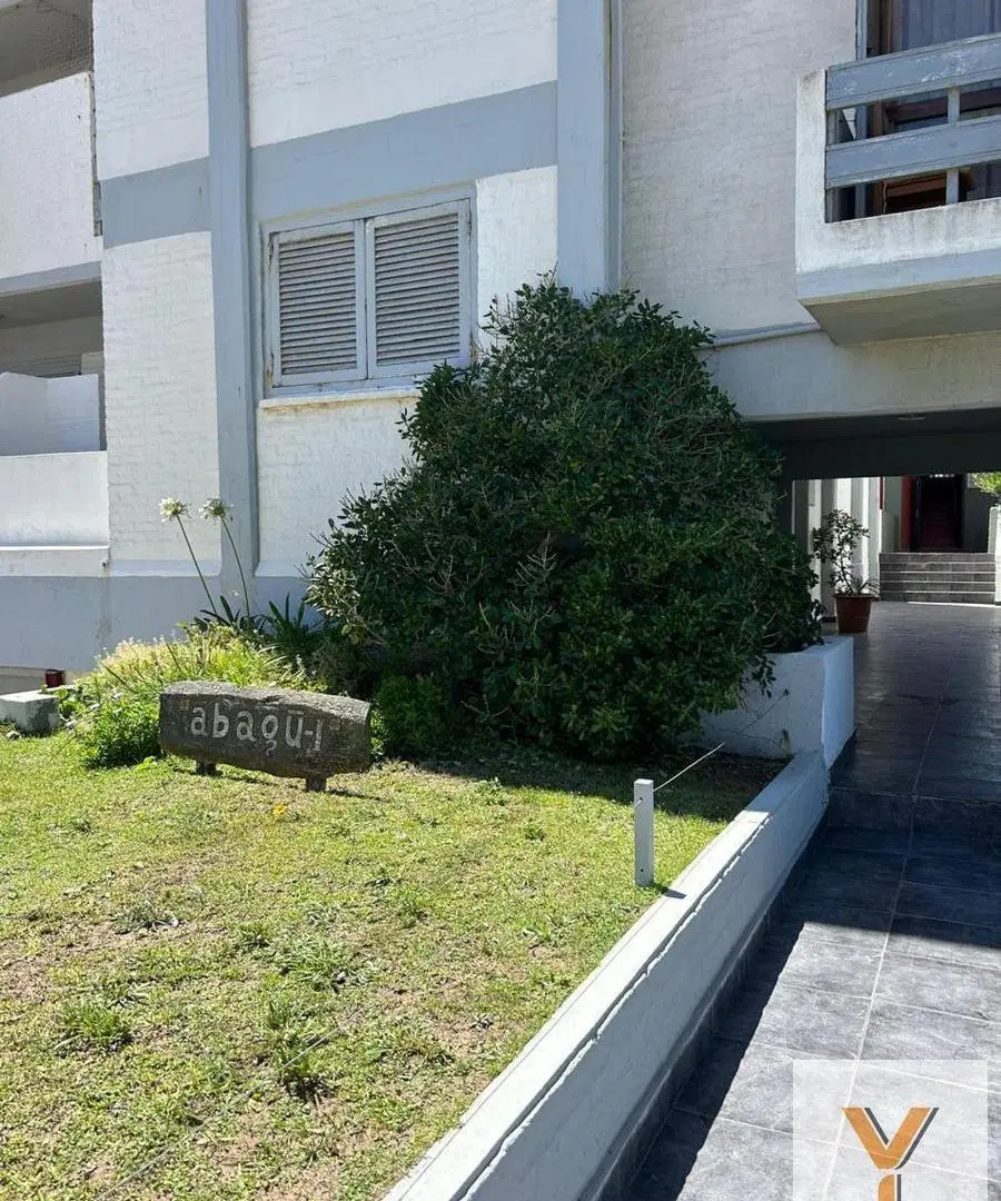 Departamento en venta - 1 Dormitorio 2 Baños - Villa Gesell 2