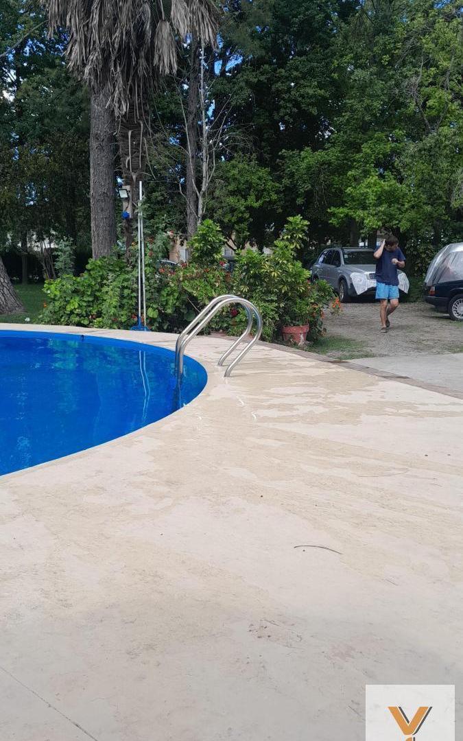 Foto de Casa quinta en venta - 4 Dormitorios 3 Baños - Coronel Brandsen, imagen 1