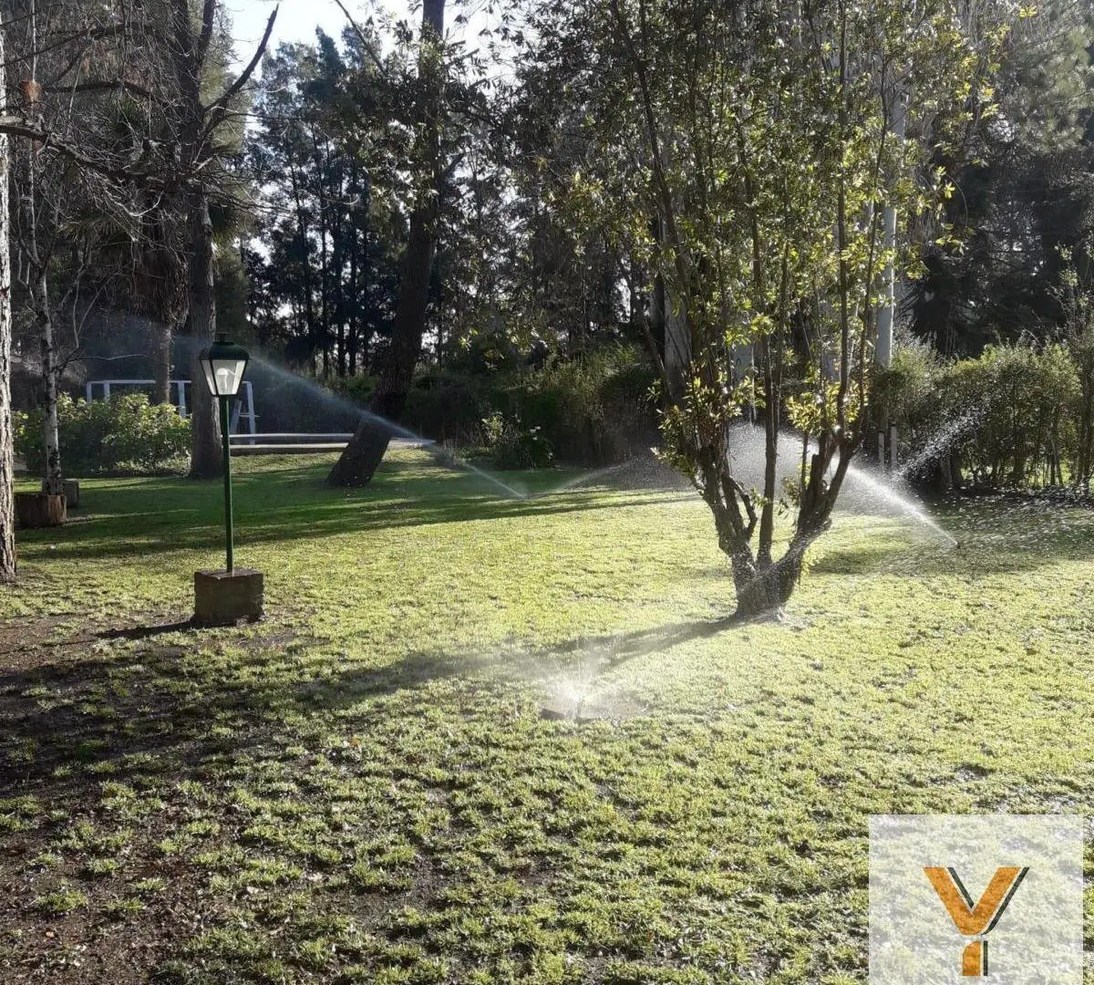 Casa quinta en venta - 4 Dormitorios 3 Baños - Coronel Brandsen 4