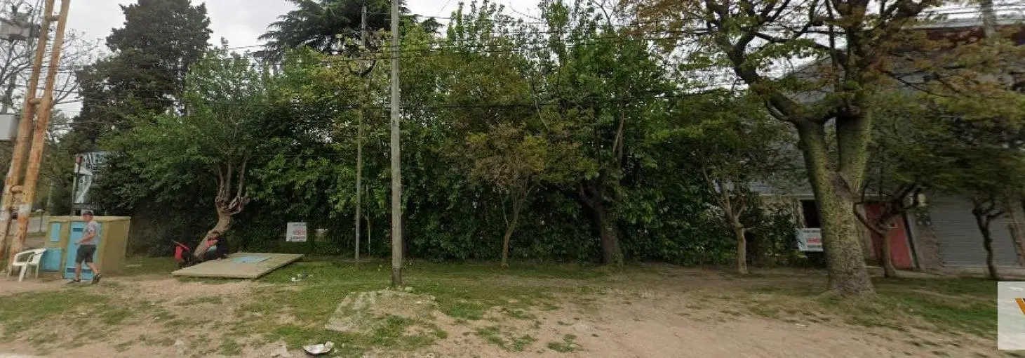 Casa en venta - 3 Dormitorios 1 Baño - 626Mts2 - Sourigues 2
