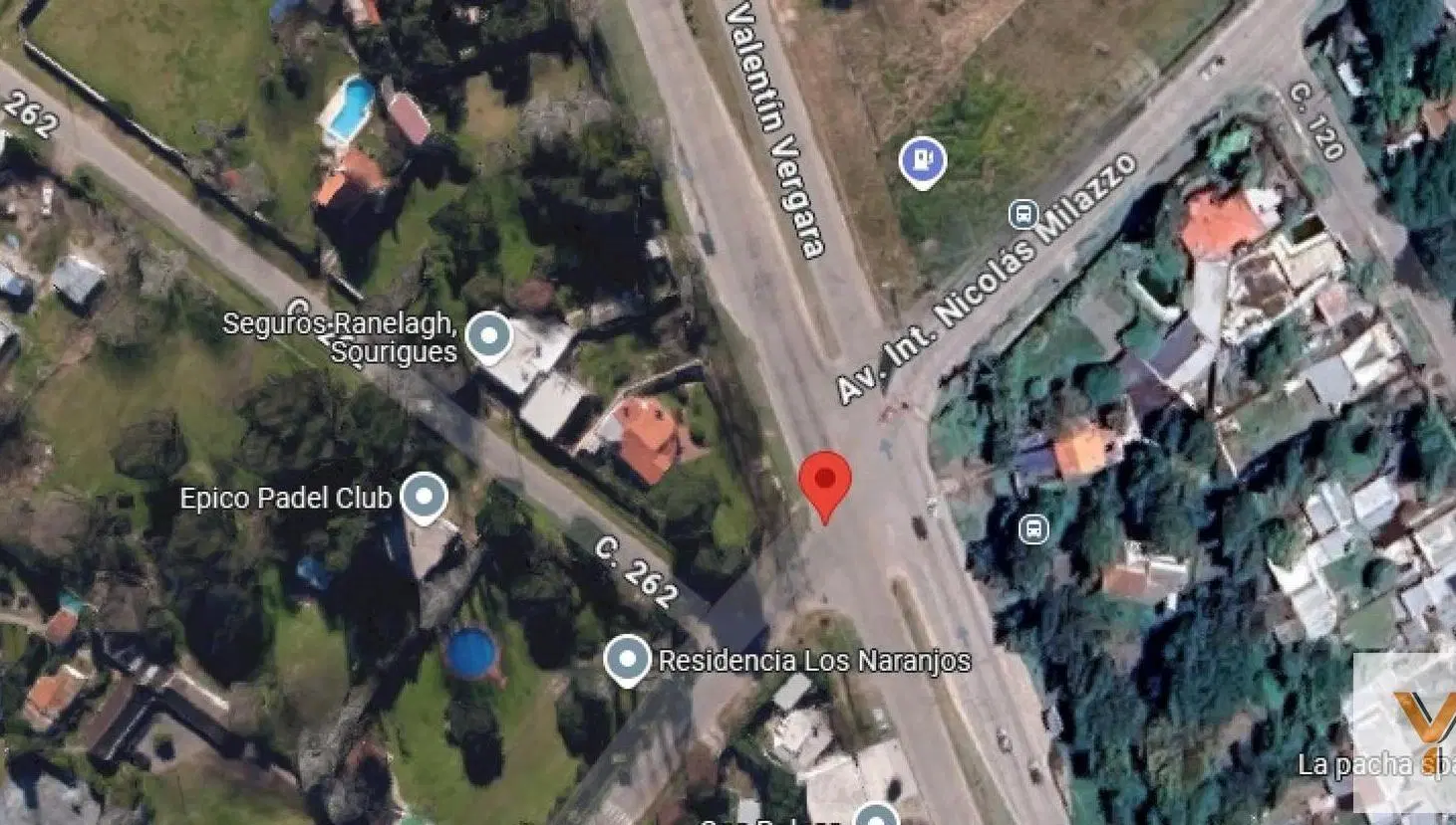 Casa en venta - 3 Dormitorios 1 Baño - 626Mts2 - Sourigues 4