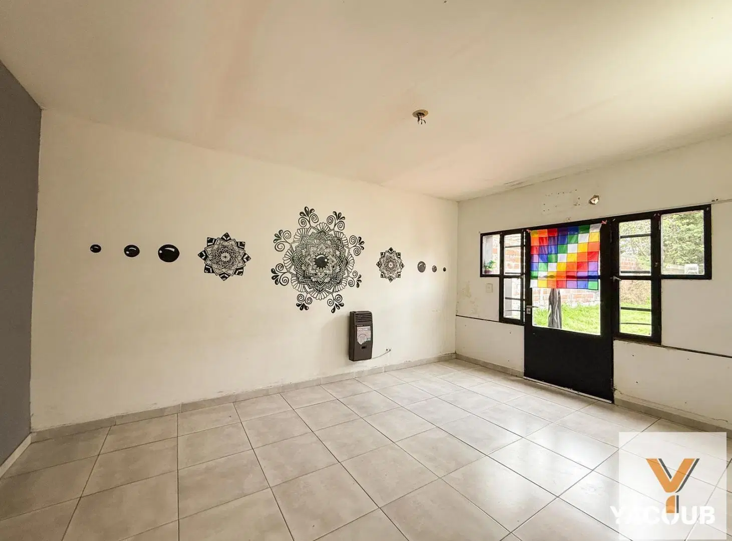 Casa en venta - 4 Dormitorios 1 Baño - La Plata 4