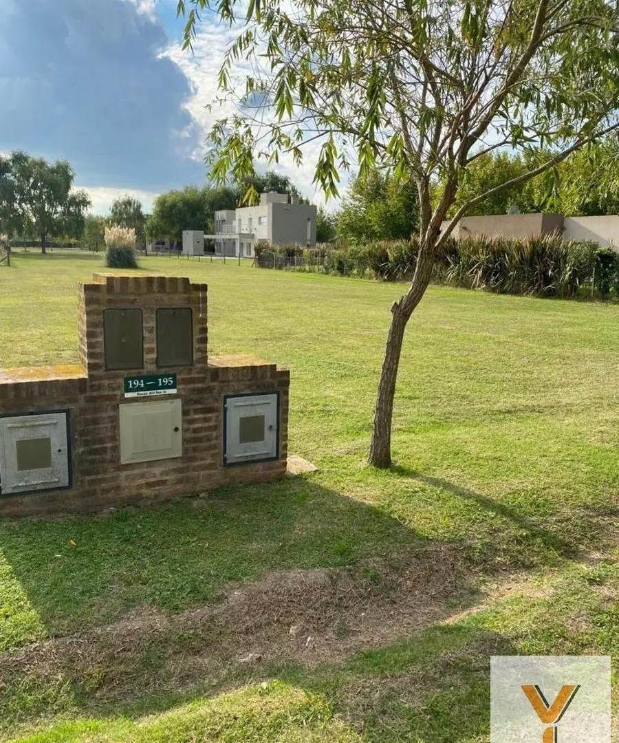 Terreno en venta - 1598mts2 - Haras del Sur ll, La Plata 5