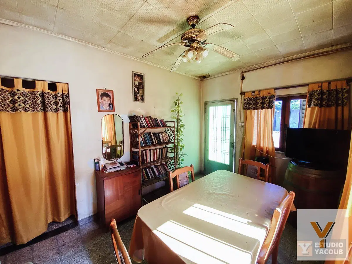 Casa en venta - 3 Dormitorios 2 Baños 2 Cocheras - 88Mts2 - Villa Elvira, La Plata 8