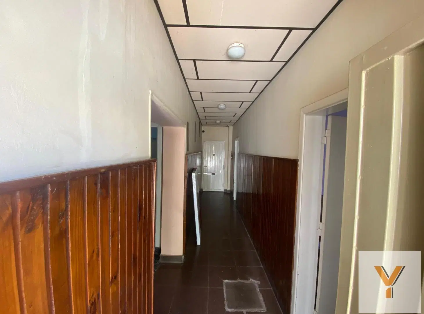 Casa en venta - 3 Dormitorios 2 Baños - 289Mts2 - Florencio Varela 3