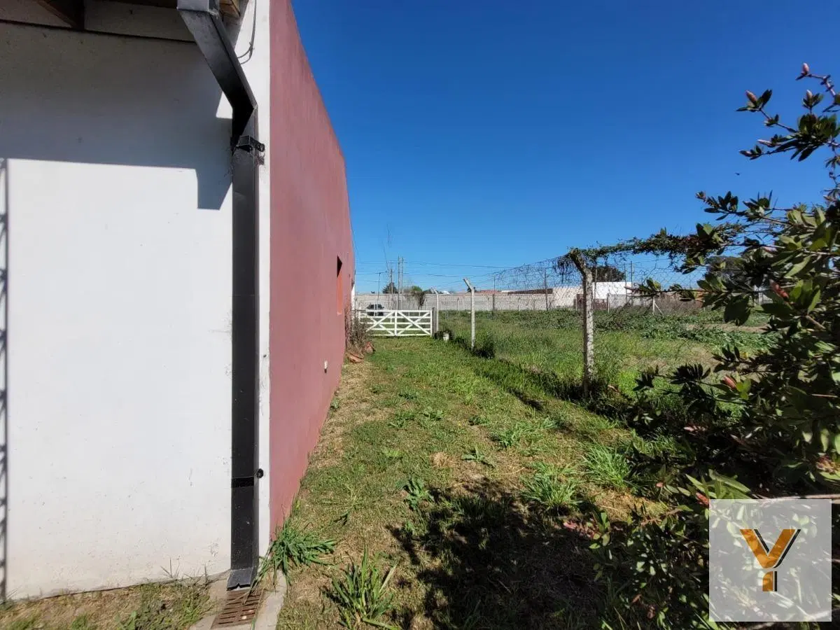 Casa en venta - 1 Dormitorio 1 Baño - 300mts2 - La Plata 8