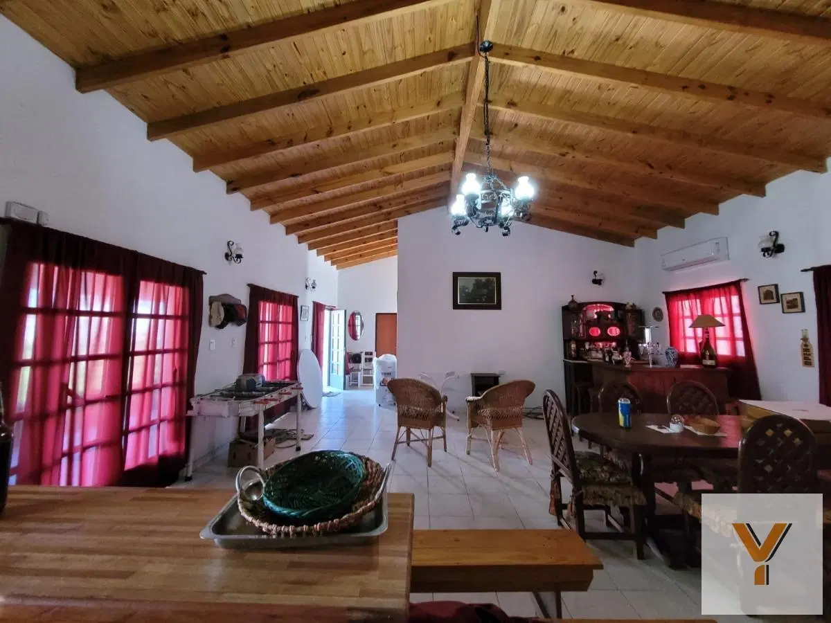 Casa en venta - 1 Dormitorio 1 Baño - 300mts2 - La Plata 5