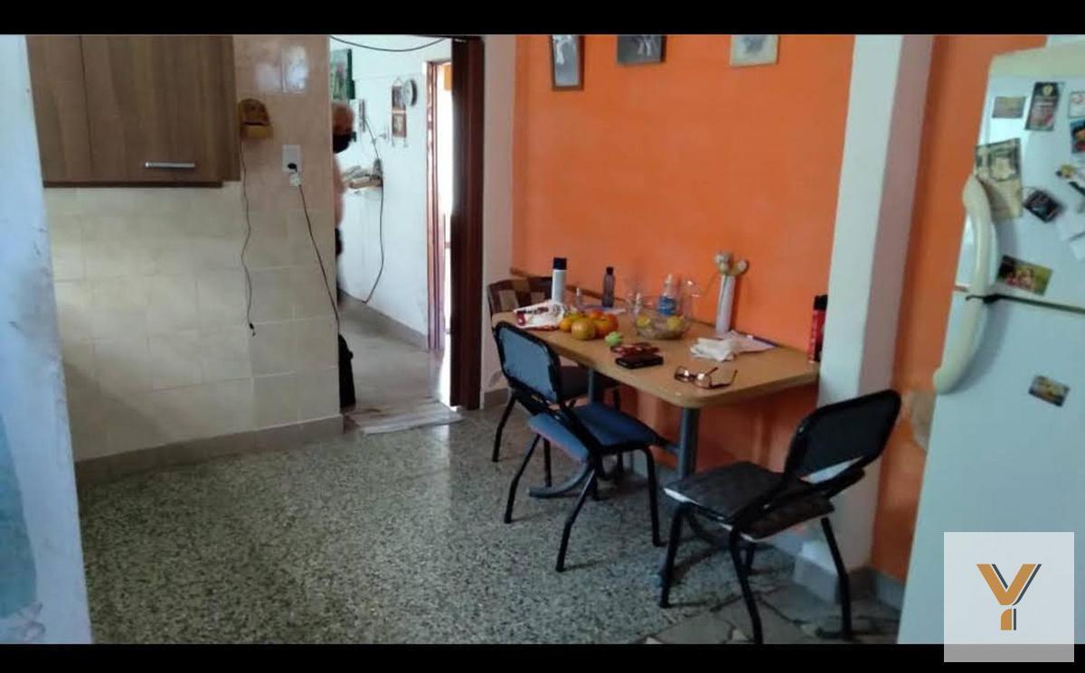 Foto de Casa en venta - 3 Dormitorios 1 Baño 1 Cochera - 312Mts2 - Pontevedra, imagen 1