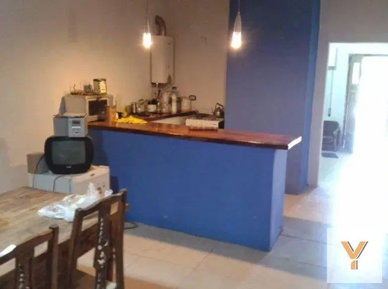 Casa en venta - 2 dormitorios 1 baño - 383mts2 - Miramar 3