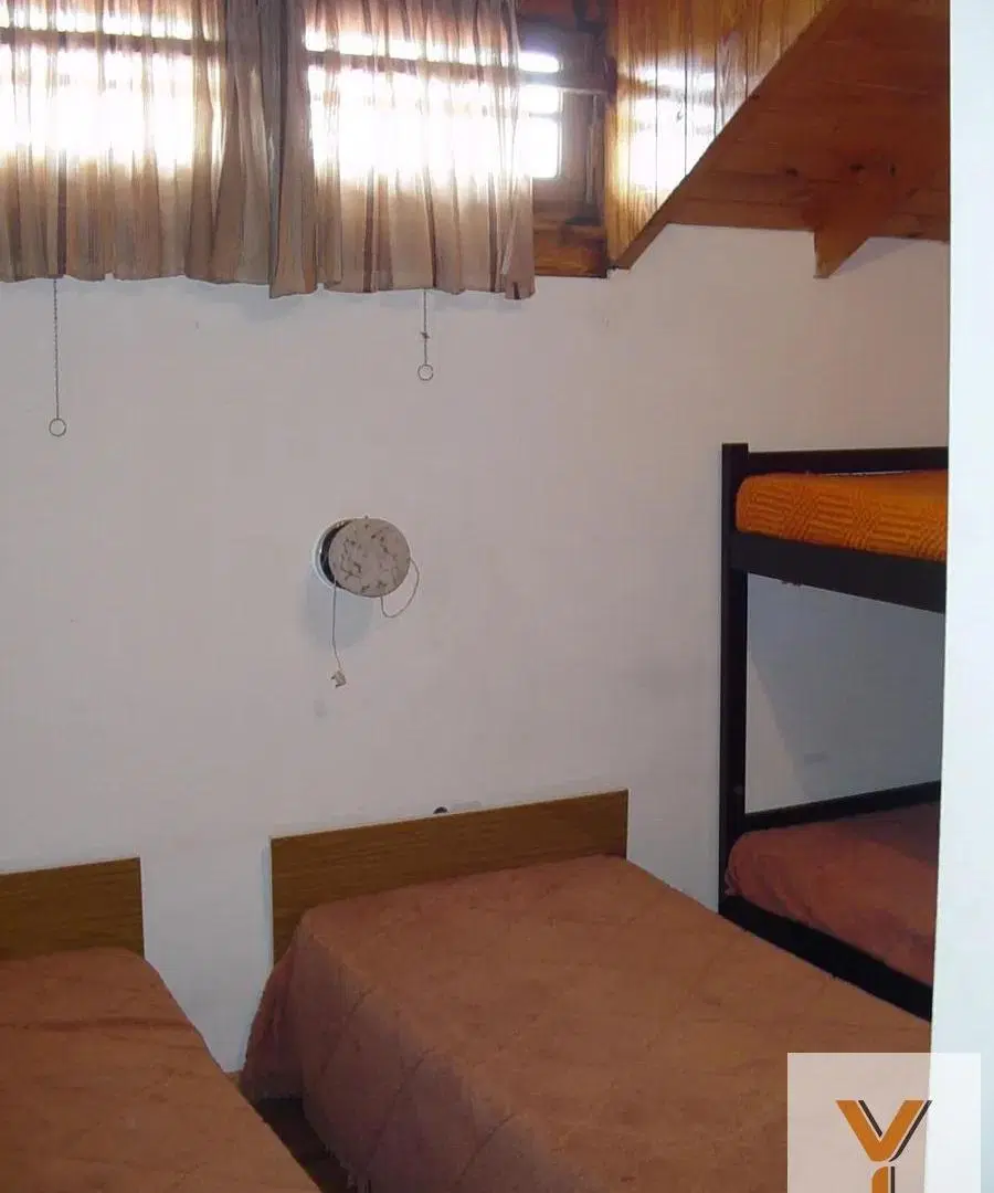 Casa en alquiler temporario - 3 Dormitorios 2 Baños - Miramar 2