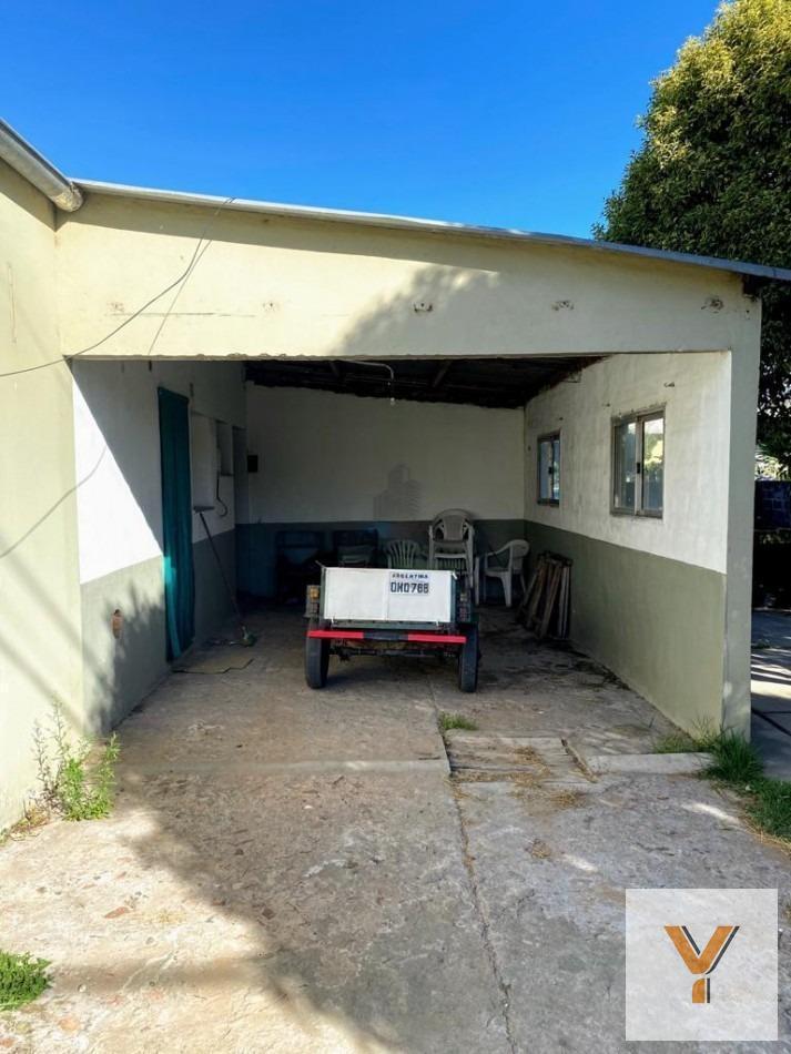Foto de Casa en venta - 2 Dormitorios 1 Baño - 304mts2 - Saladillo, imagen 1