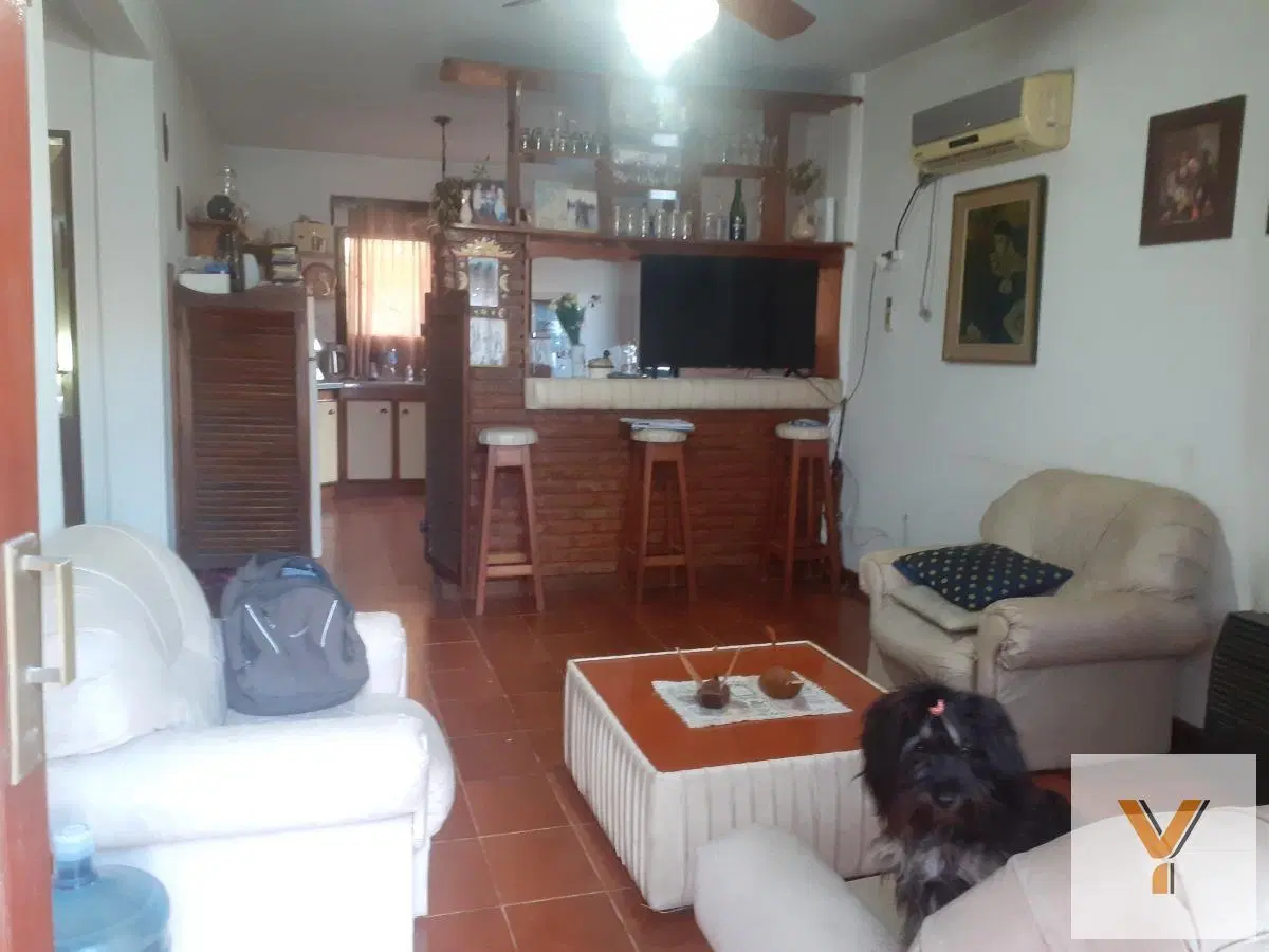 Casa en venta - 2 dormitorios 2 baños - local - patio - 300mts2- Tortuguitas 2