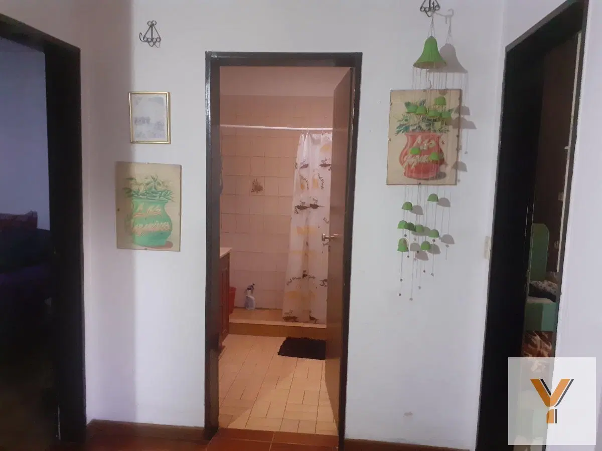 Casa en venta - 2 dormitorios 2 baños - local - patio - 300mts2- Tortuguitas 1