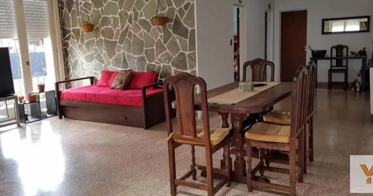 Casa en venta - 2 Dormitorios 2 Baños - Cocheras - 1.057Mts2 - Mar del Plata 5