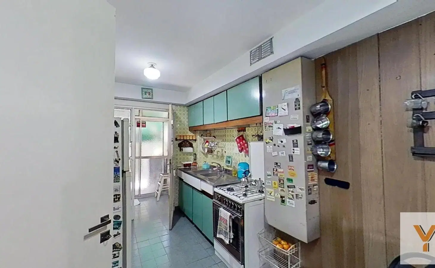 Casa en venta - 3 Dormitorios 2 Baños - Cochera - 186Mts2 - Hurlingham 5
