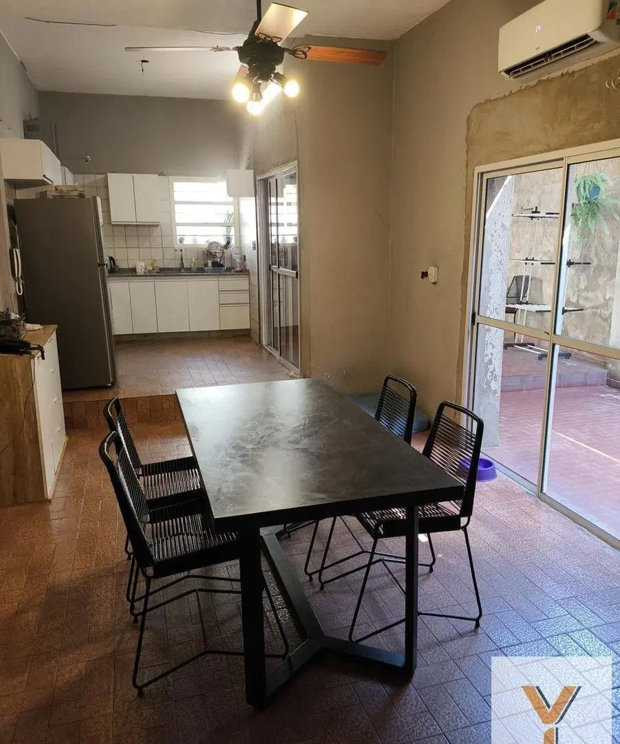 Casa en Venta - 3 Dormitorios 3 Baños - 270mts - Barracas 1