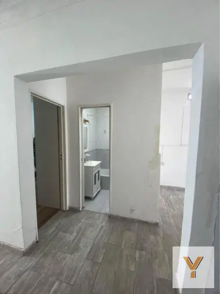PH en venta - 1 dormitorio 1 baño - 114mts2 - Los Hornos 8