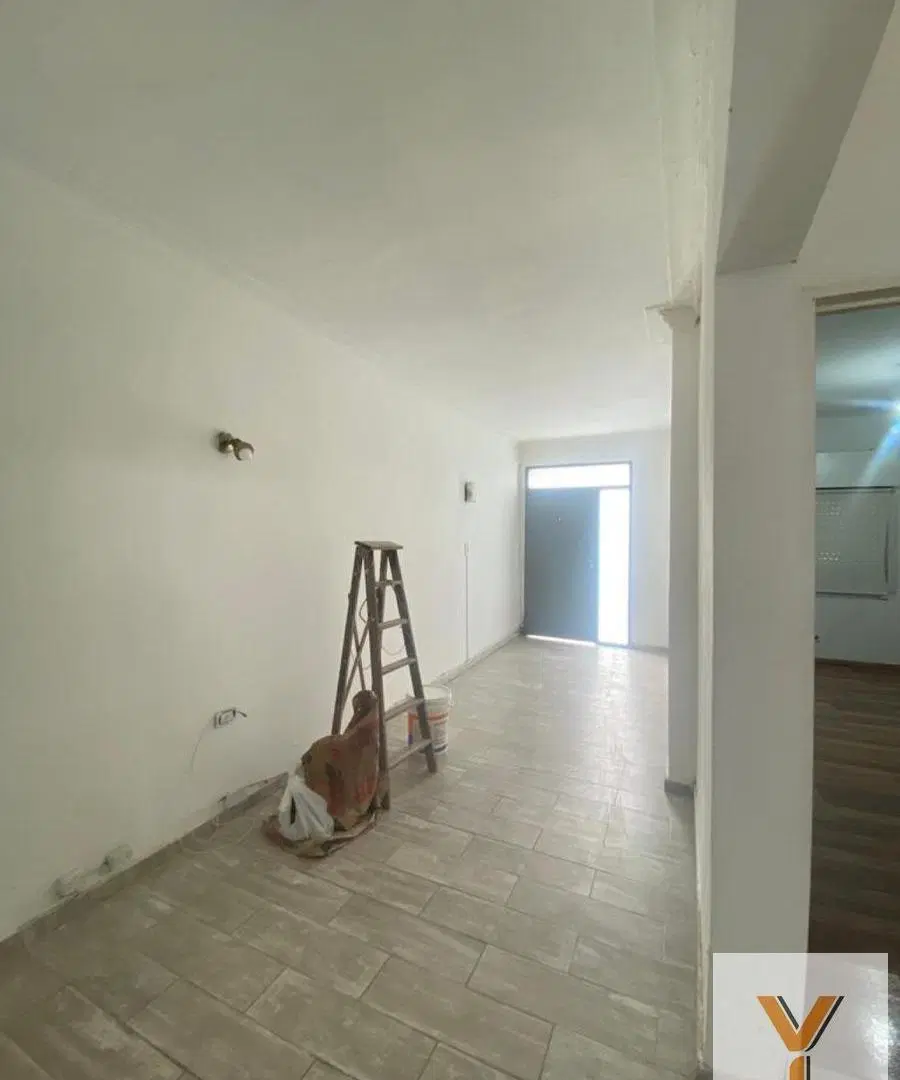 PH en venta - 1 dormitorio 1 baño - 114mts2 - Los Hornos 2