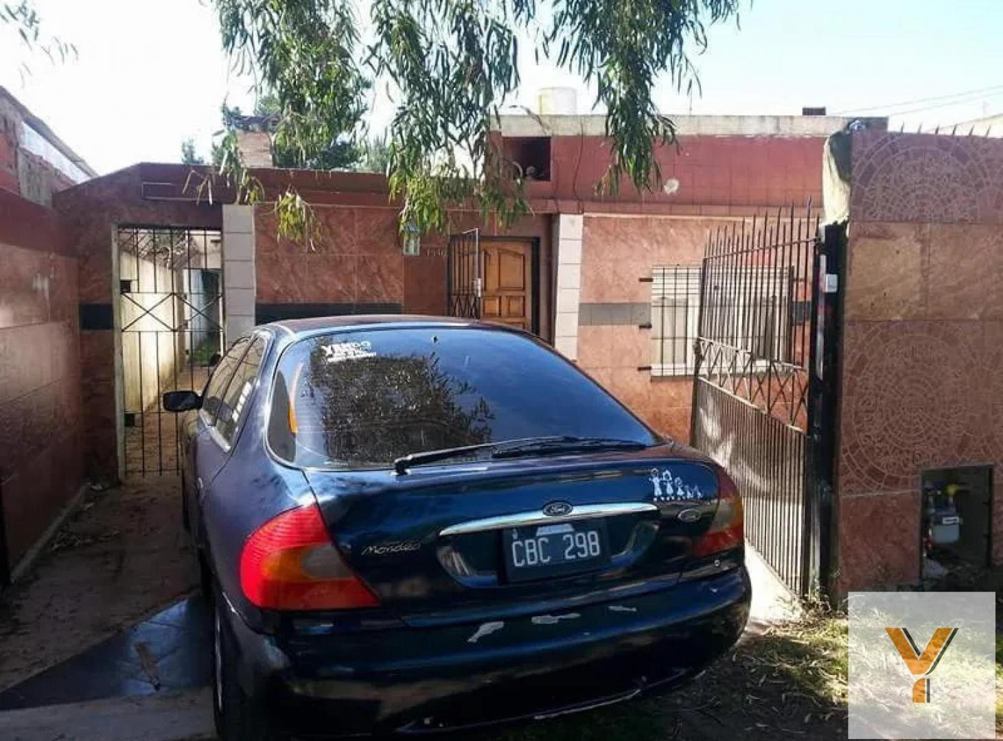 Foto de Casa en venta - 2 Dormitorios 1 Baño - Santa Teresita, imagen 2
