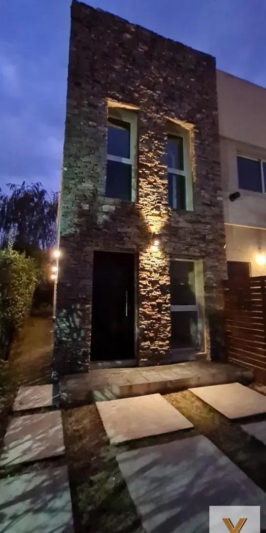 Dúplex en venta - 2 Dormitorios 2 Baños - City Bell 1