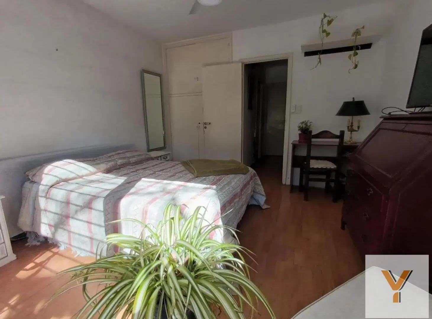 Casa en venta - 5 Dormitorios 3 Baños - Vicente López 5