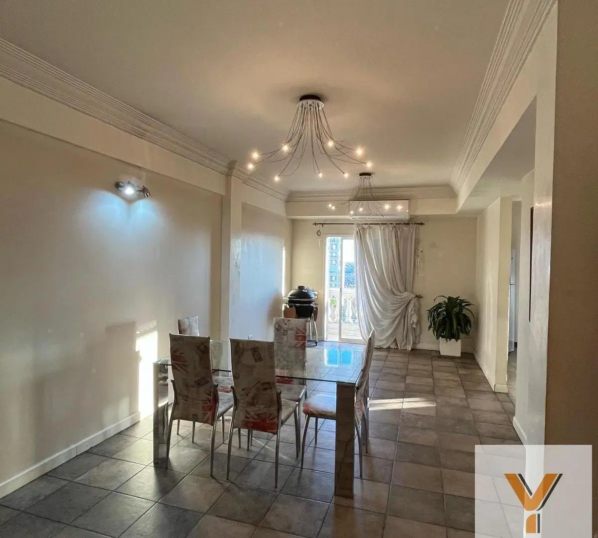 Departamento en venta - 3 Dormitorios 2 Baños - 117mts2 - Berazategui 5