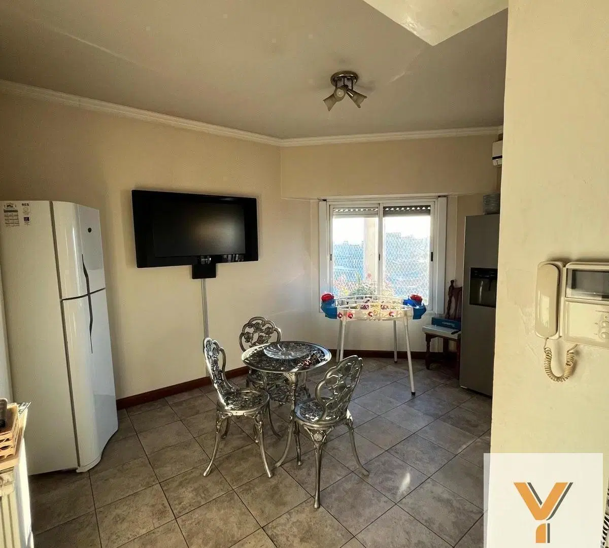 Departamento en venta - 3 Dormitorios 2 Baños - 117mts2 - Berazategui 3