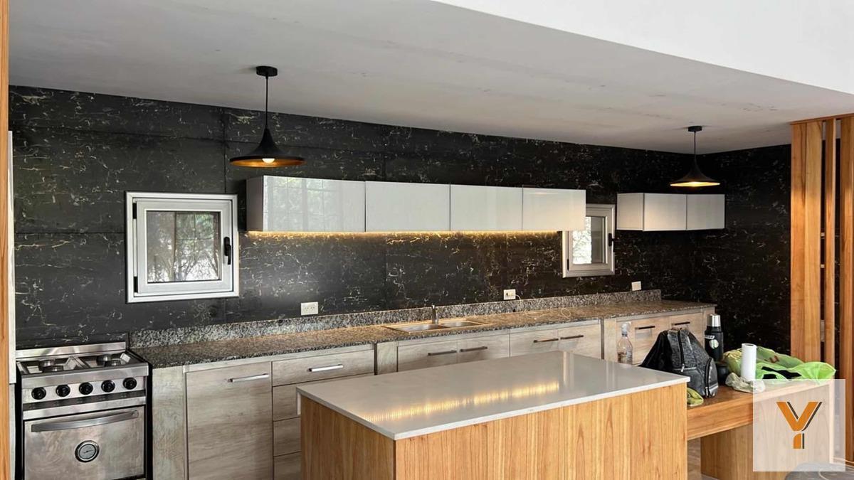 Foto de Casa en venta - 3 Dormitorios 2 Baños - Cochera - 890Mts2 - Escobar, imagen 3